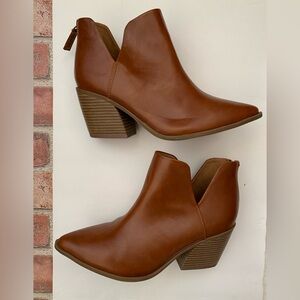 Scoop Brown Ankle Boots Women’s Size 8